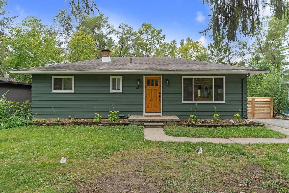 Serene Suburban Oasis 2 Saunas, Office, Parking Ann Arbor Exterior photo